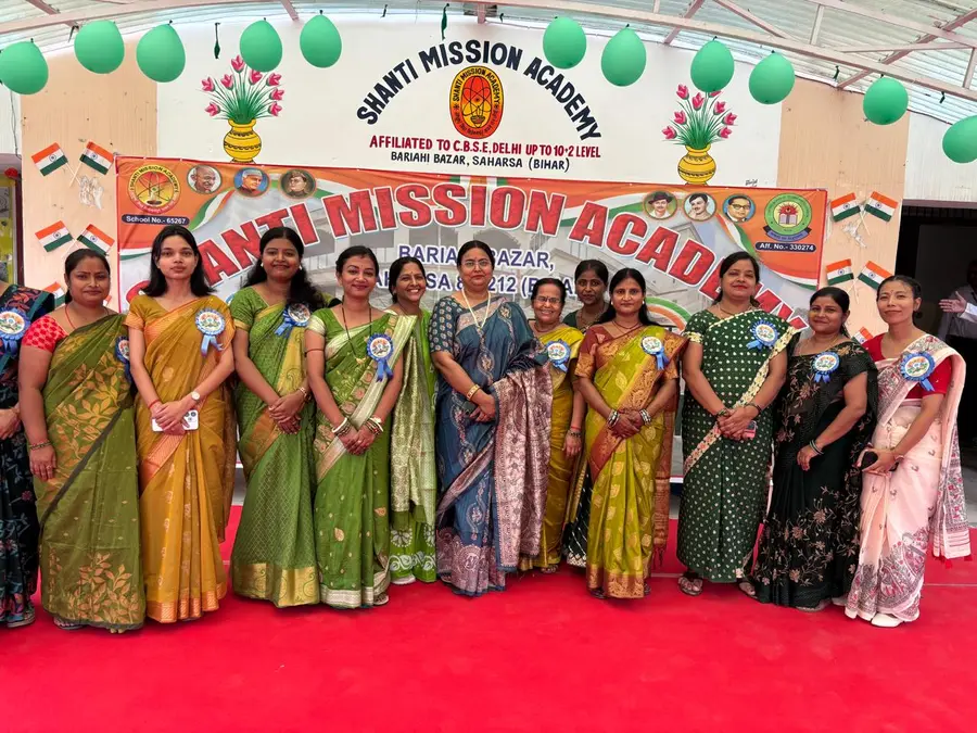 Teachers and management on the red carpet