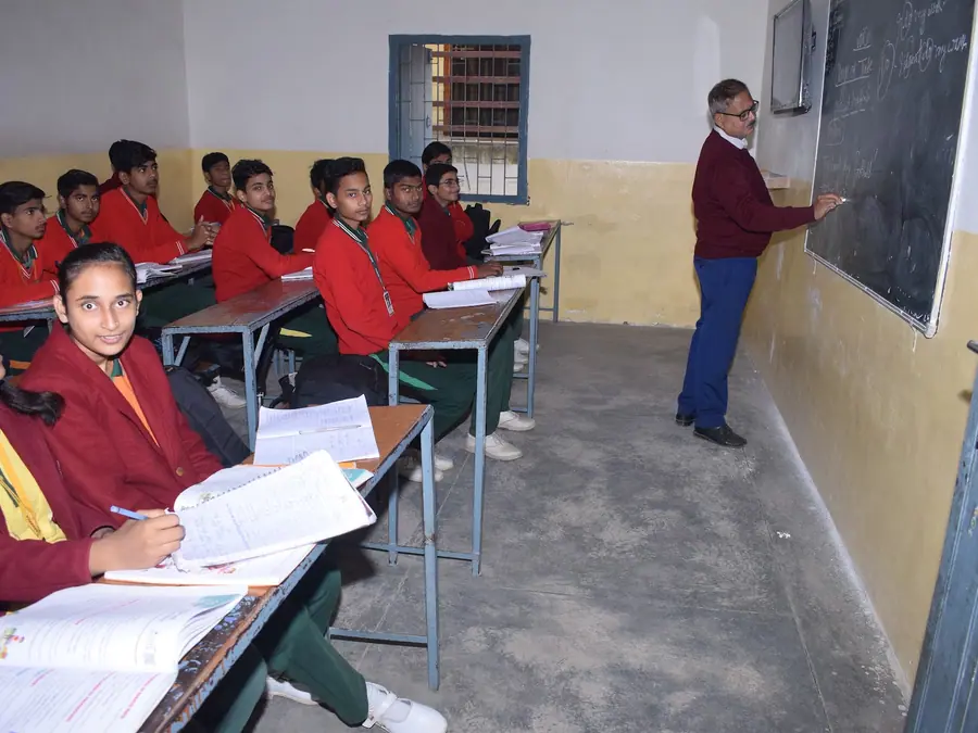 A lesson at the blackboard